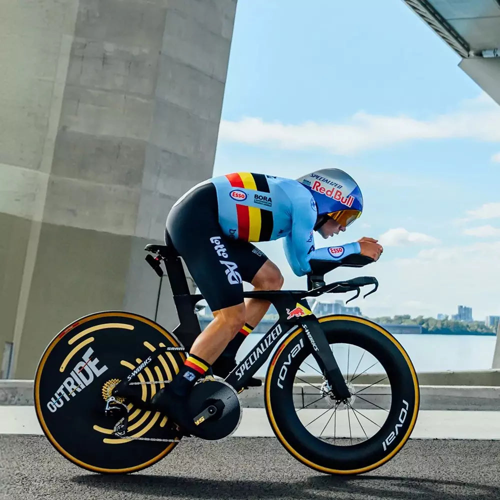 Remco Writes History in Montreal